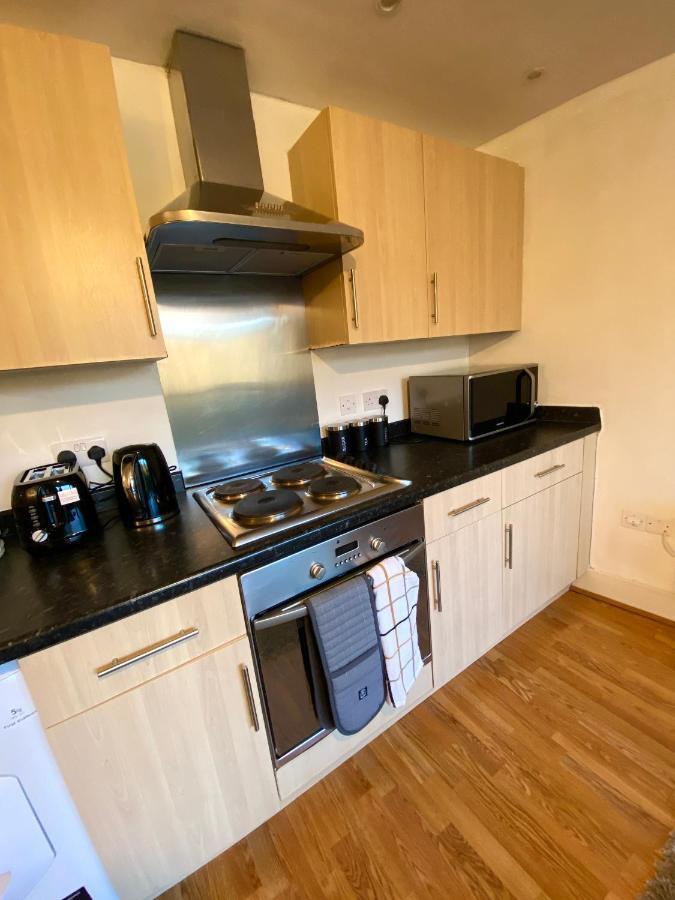 Swanky Central Apartment With Free Wifi เบอร์มิงแฮม ภายนอก รูปภาพ